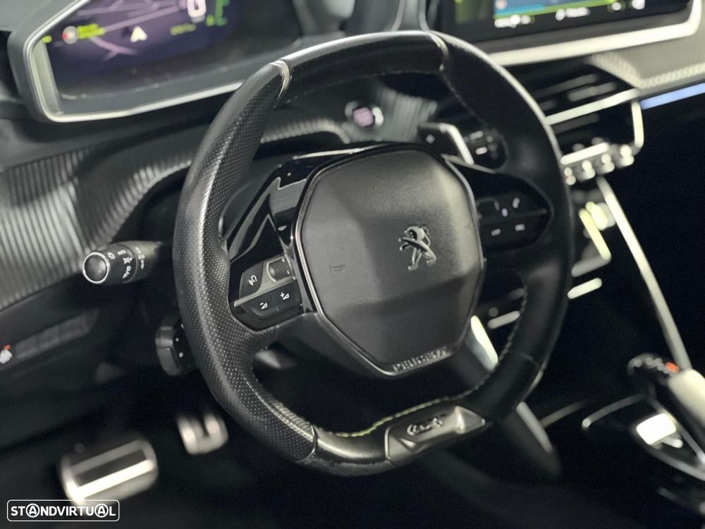 Peugeot 2008 1.2 PureTech GT EAT8 - 8