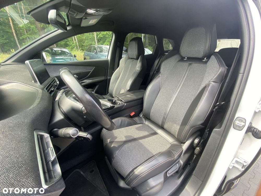 Peugeot 3008 - 13