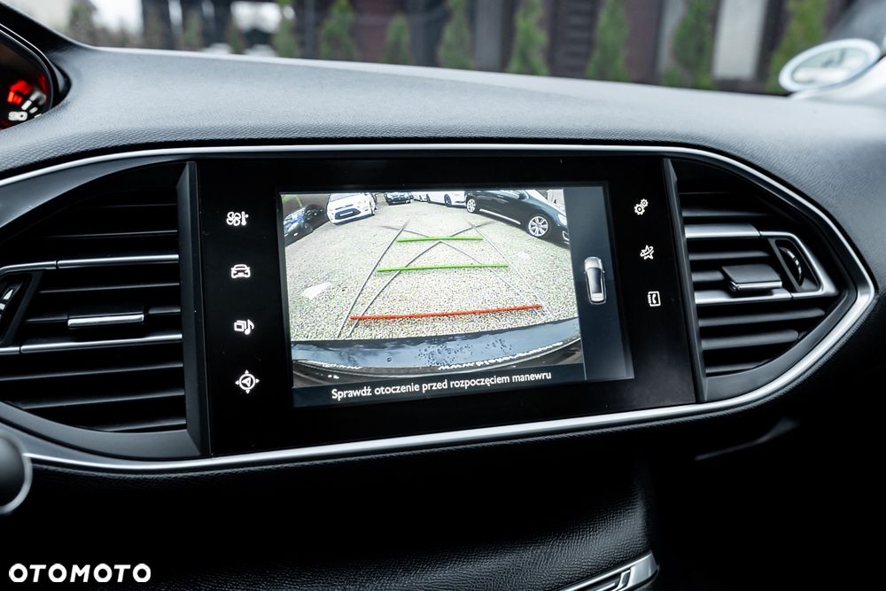 Peugeot 308 BlueHDi 150 Automatik Stop & Start Allure - 38