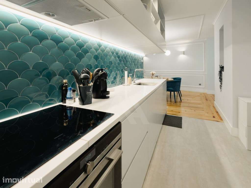Apartamento T2 Totalmente Renovado e Mobilado em Lisboa - Grande imagem: 5/35