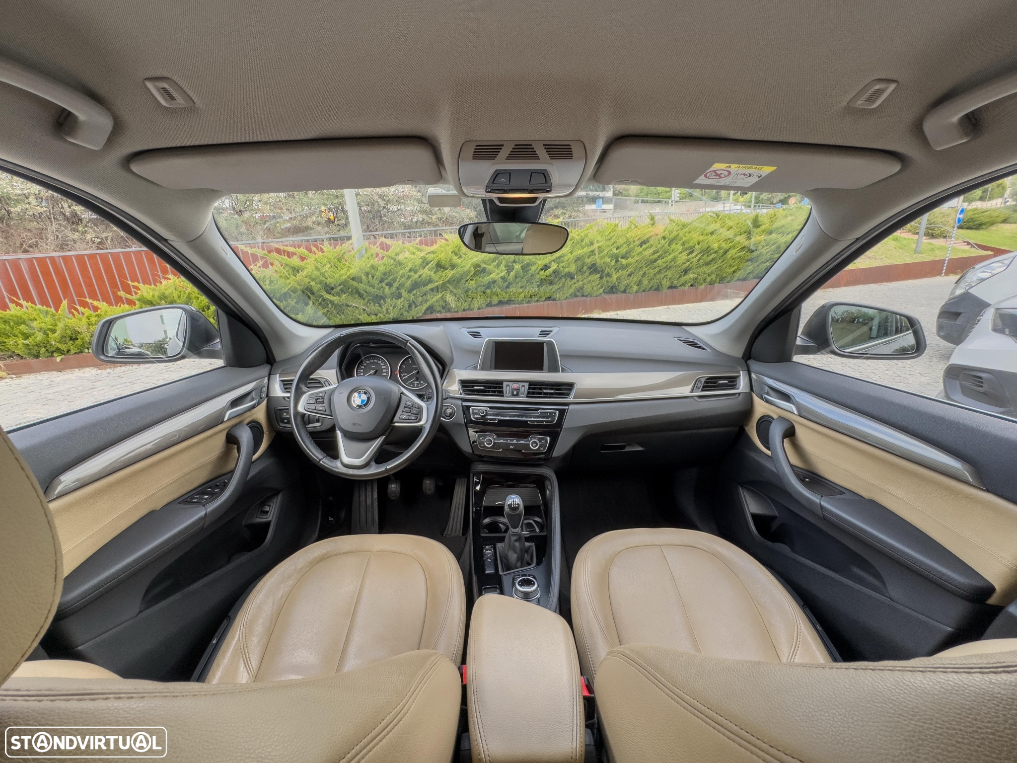 BMW X1 18 d sDrive - 11