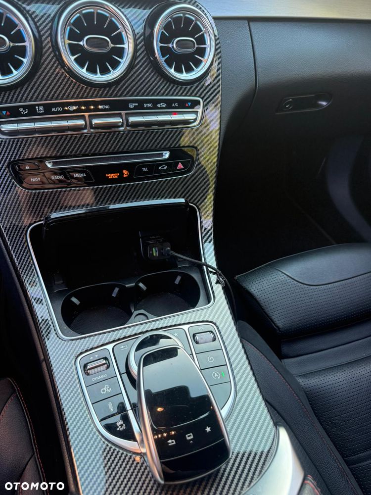 Mercedes-Benz Klasa C 450 AMG 4Matic 7G-TRONIC - 14