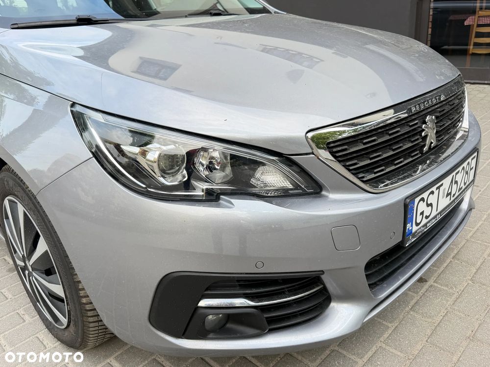 Peugeot 308 1.2 PureTech Allure S&S - 13