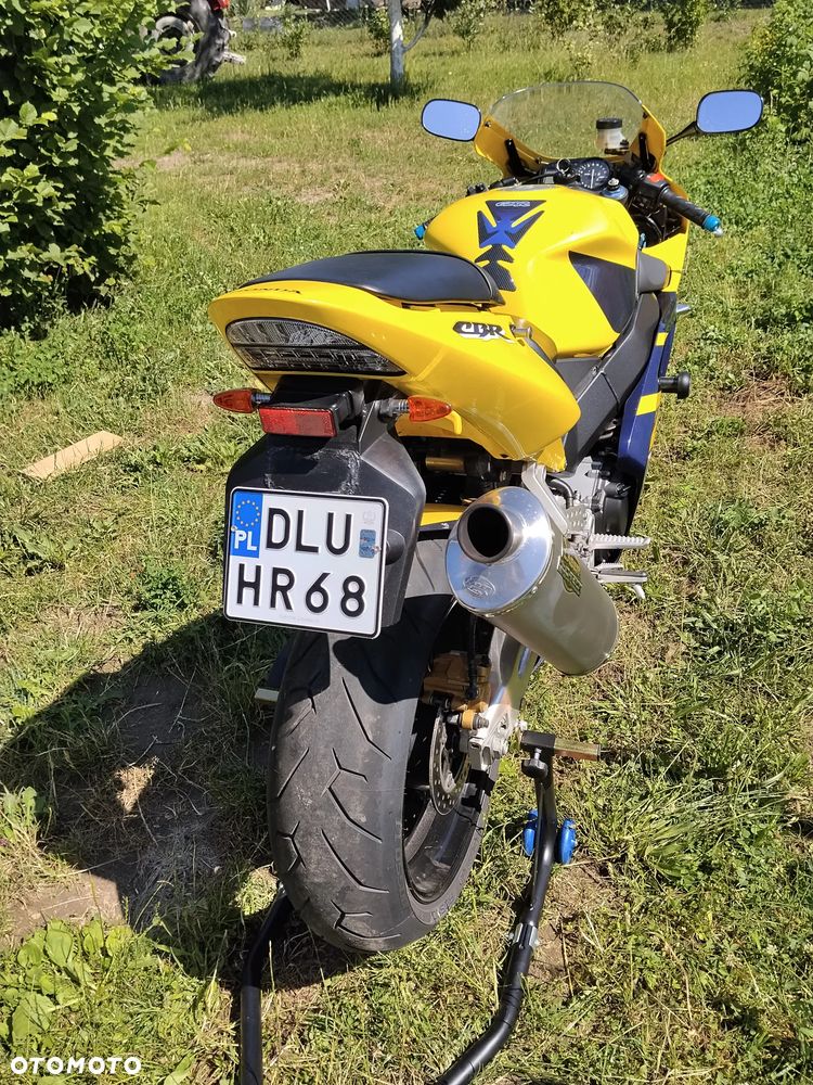 Honda CBR - 8