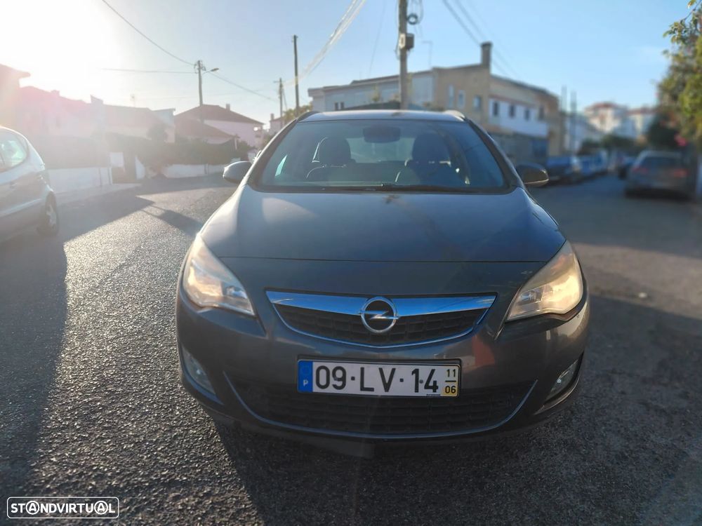 Opel Astra Sports Tourer - 15