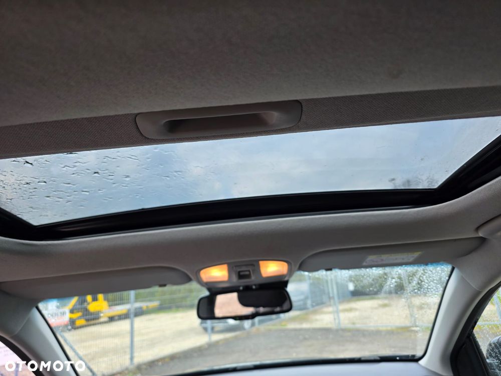 Kia Stonic 1.6 CRDi Platinum Edition - 16