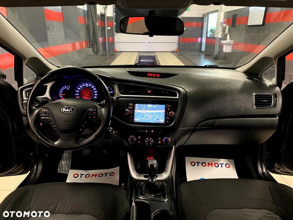 Kia Ceed 1.6 GDI ISG Platinum Edition - 15