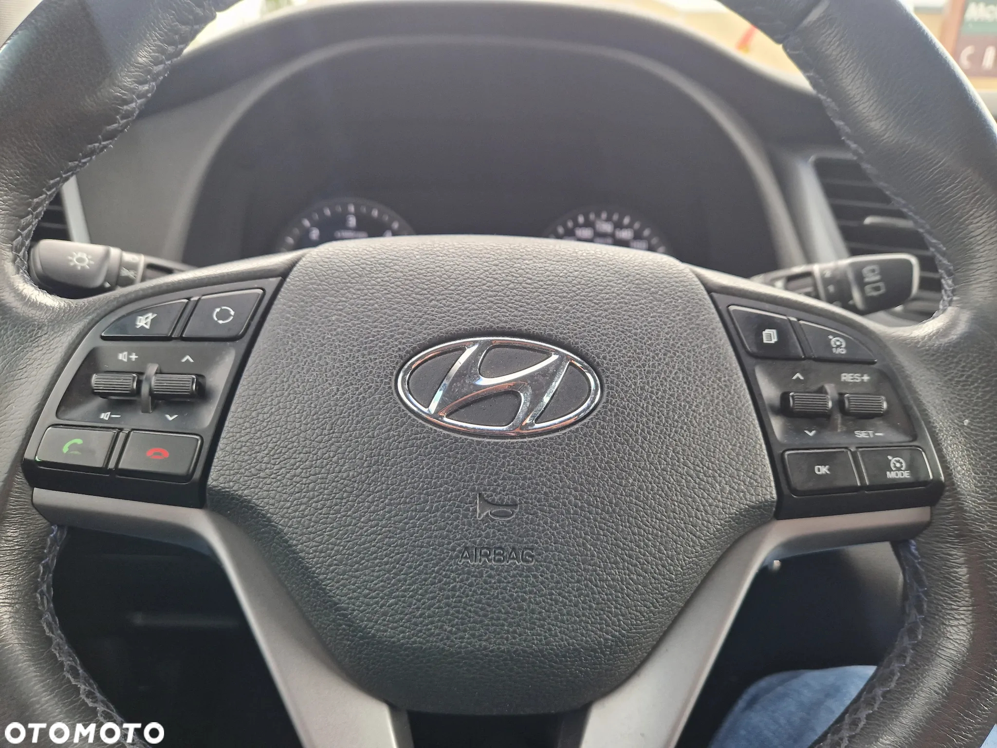 Hyundai Tucson 1.7 CRDI BlueDrive Style 2WD - 18