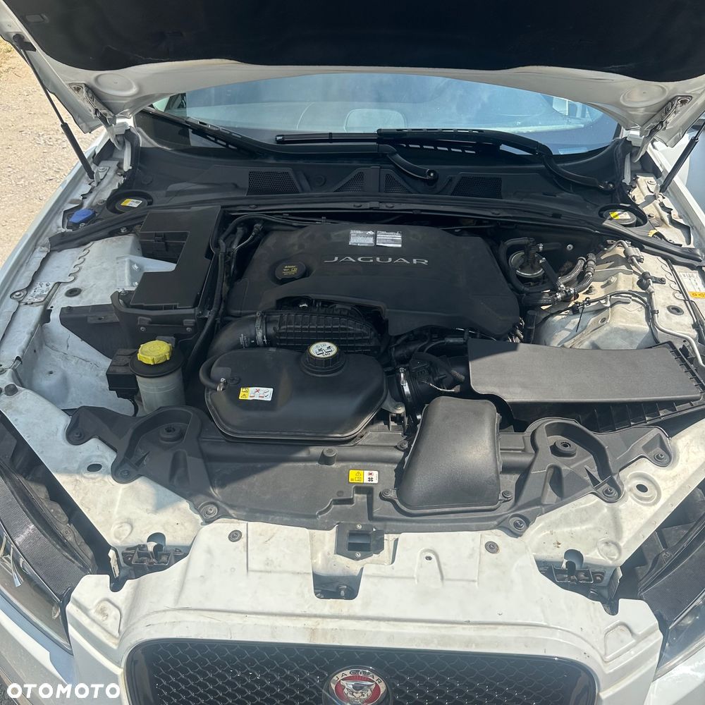 Jaguar XF 3.0 V6 D S - 4