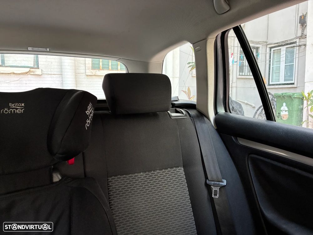 VW Golf Variant 1.6 TDi Trendline - 25