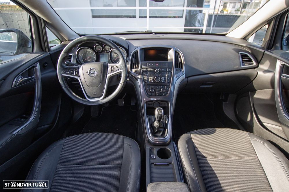 Opel Astra 1.7 CDTi Cosmo Start/Stop - 6