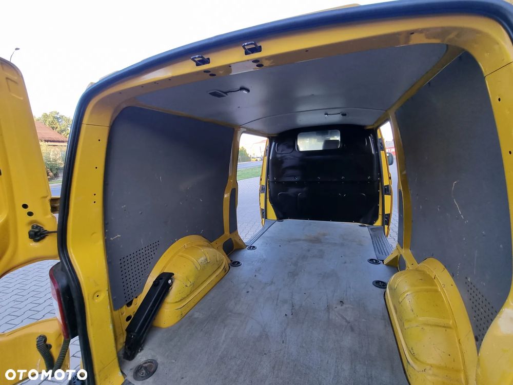 Volkswagen T5 - 8