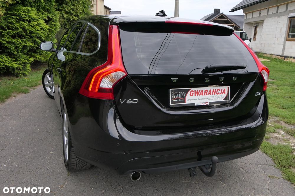Volvo V60 D2 Drive-E Momentum - 11