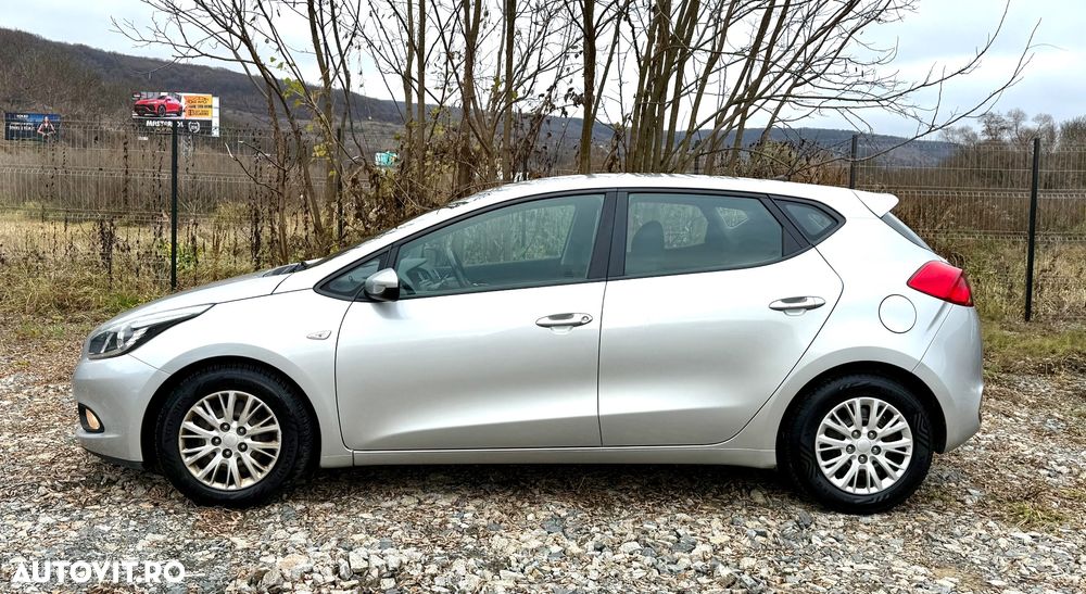 Kia Ceed Cee'd 1.4 DSL STAR - 37