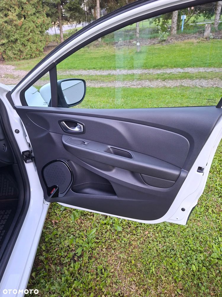 Renault Clio - 20