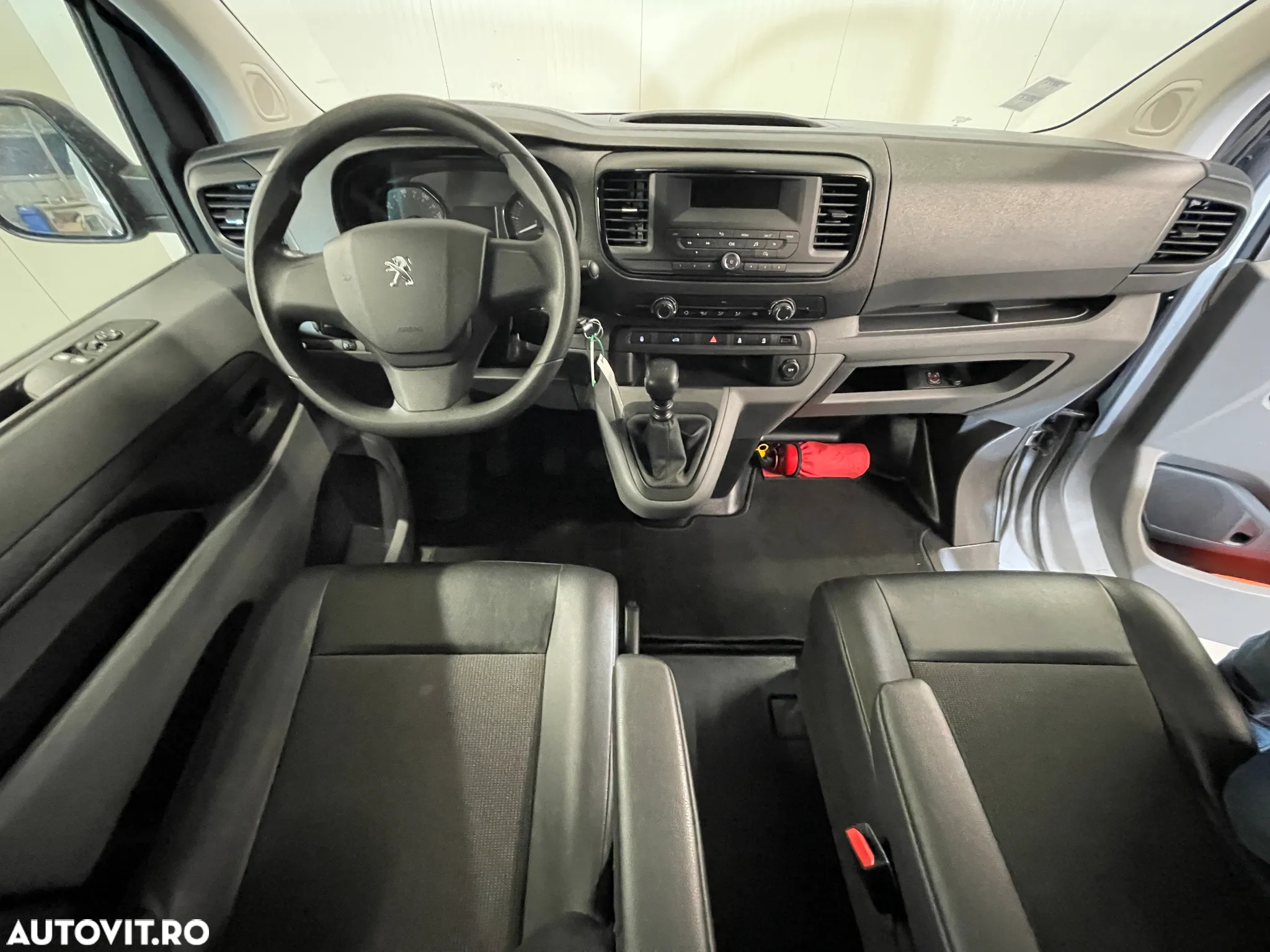 Peugeot Expert - 8