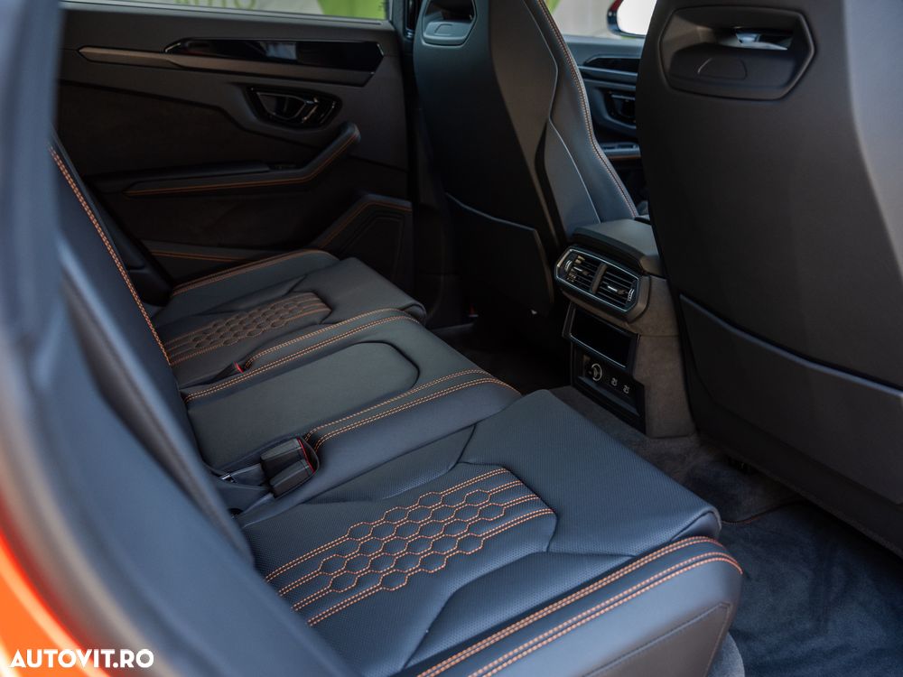 Lamborghini URUS - 27