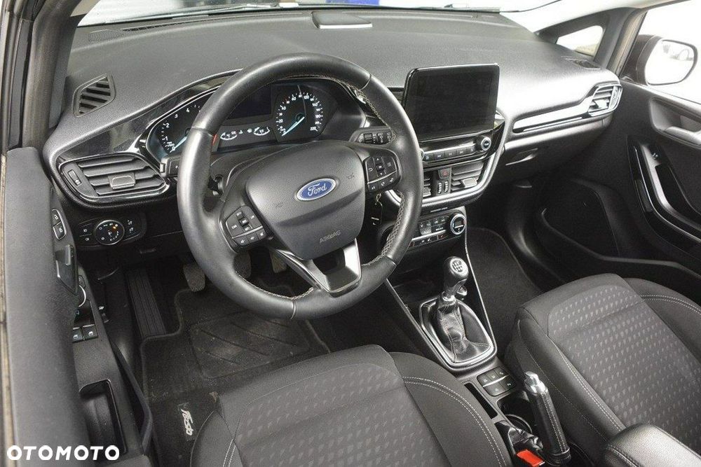 Ford Fiesta 1.0 EcoBoost STart-Stop Titanium - 11