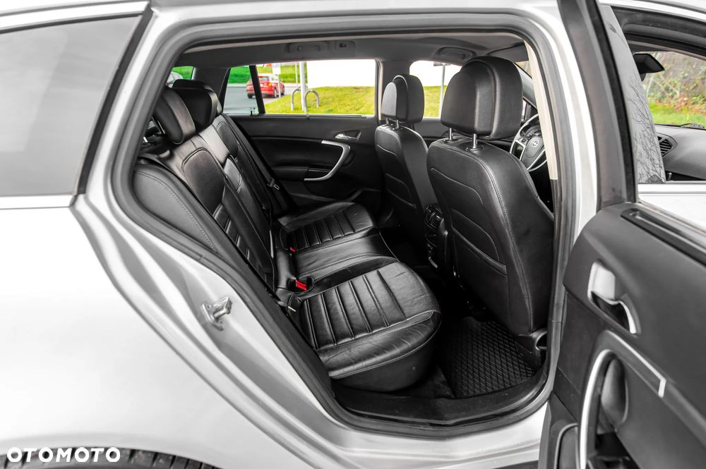 Opel Insignia - 10