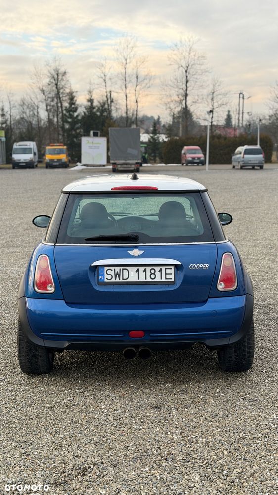 MINI Cooper Sidewalk - 9