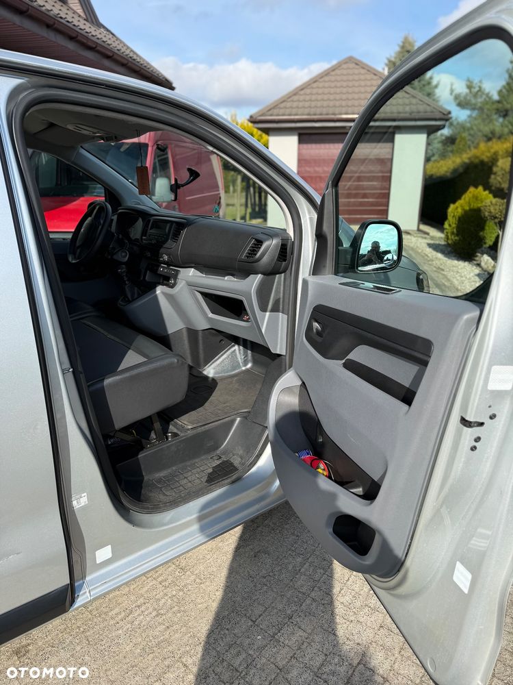 Peugeot Expert - 8