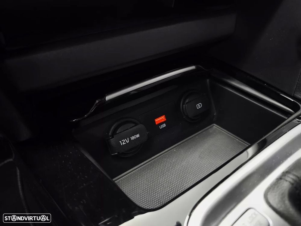 Kia XCeed 1.6 GDi PHEV Tech - 38