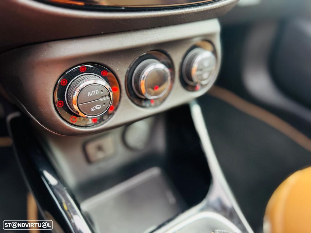 Opel Adam 1.0 T Rocks - 34