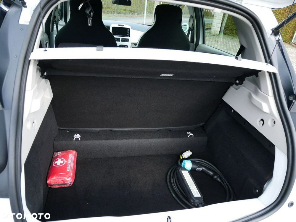 Renault Zoe - 11