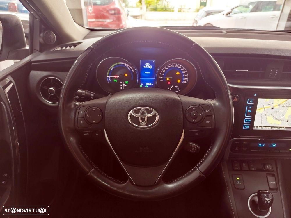 Toyota Auris Touring Sports 1.8 HSD Exclusive+Navi - 19