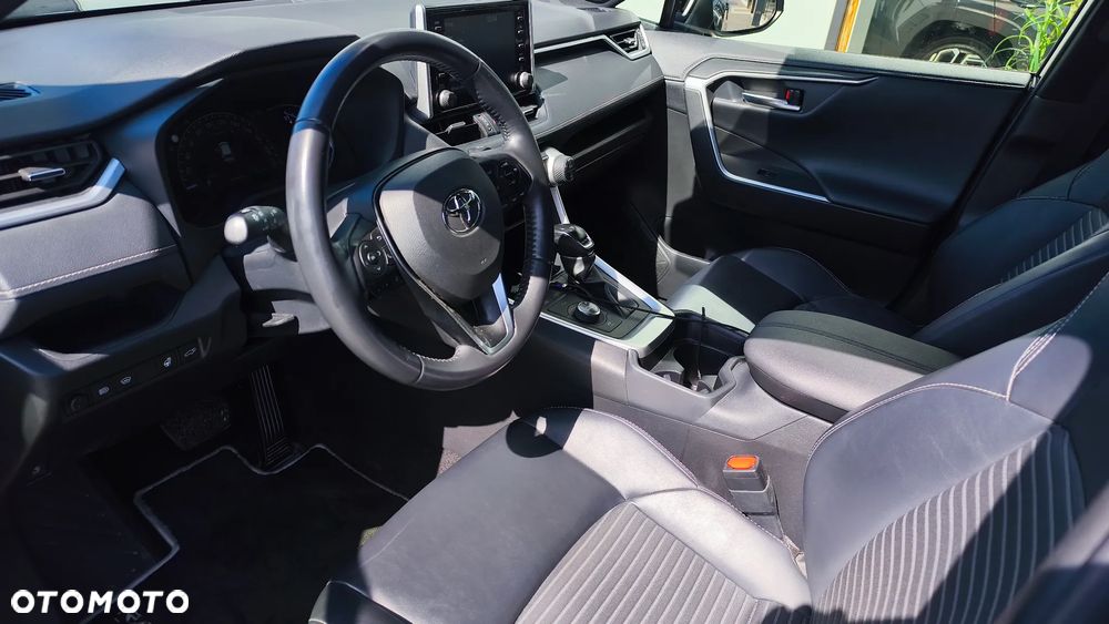 Toyota RAV4 2.5 Hybrid Black Edition by JBL 4x4 - 10