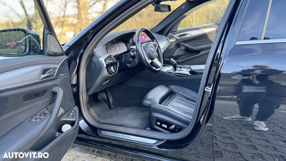 BMW Seria 5 530e Aut. Luxury Line - 9