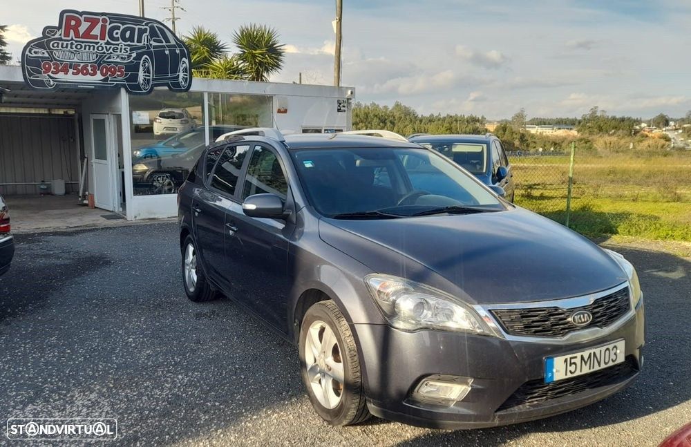 Kia Ceed SW 1.6 CRDi EX ISG - 8