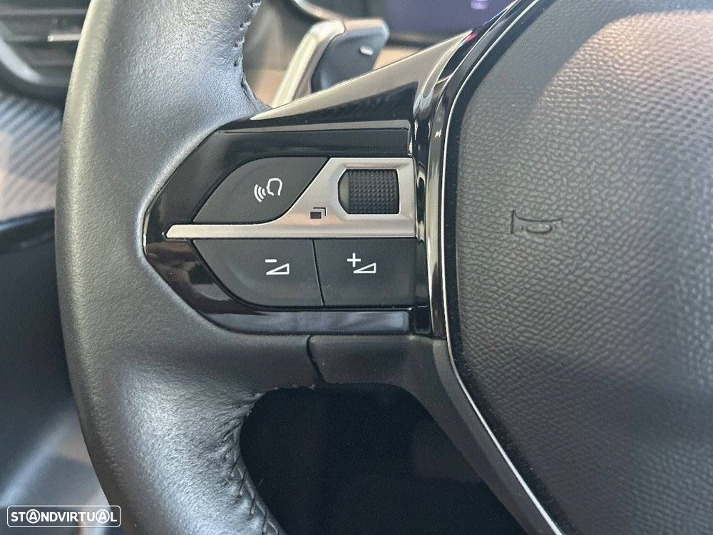 Peugeot 208 1.2 Hybrid Allure e-DCS6 - 16