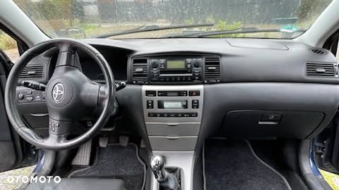 Toyota Corolla - 7