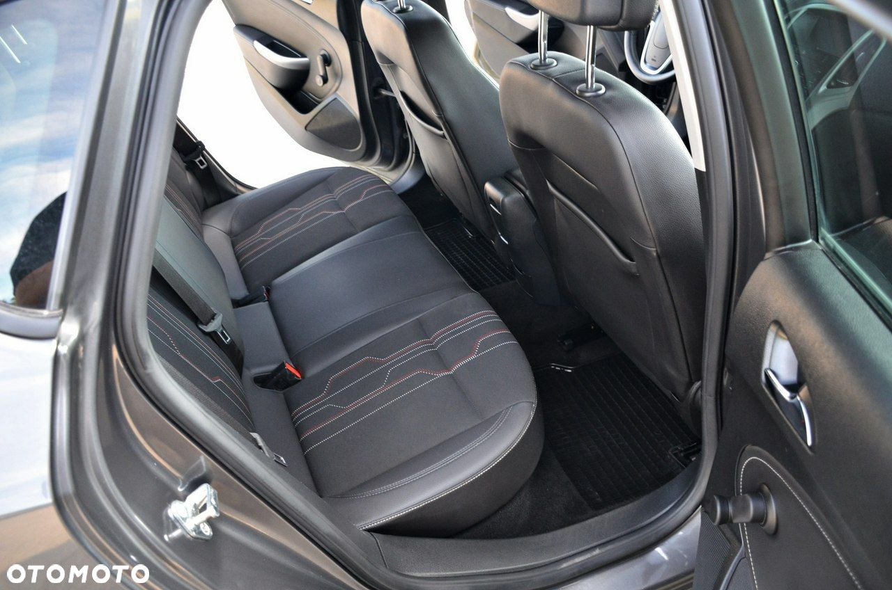Opel Astra - 25