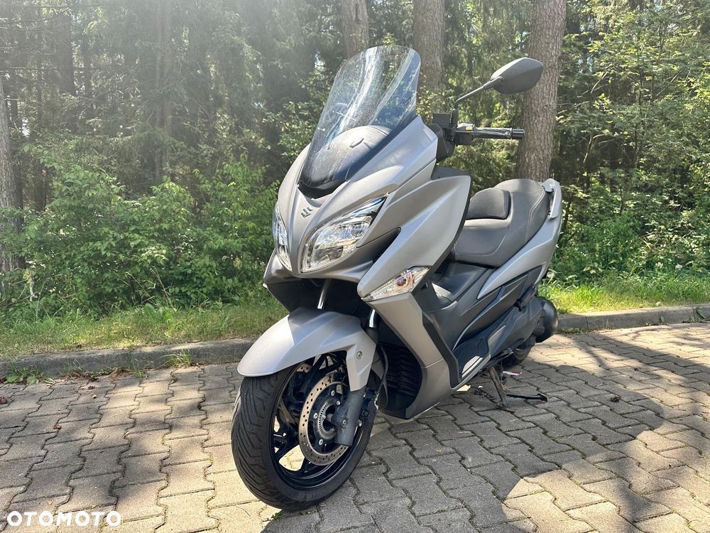 Suzuki Burgman - 18