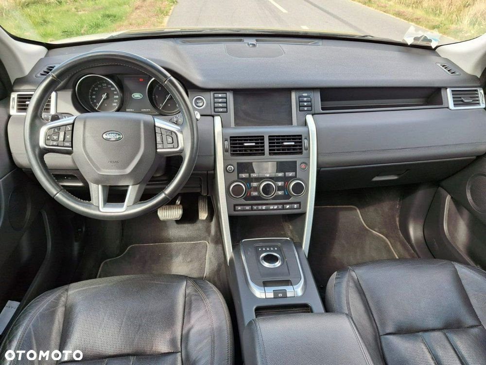 Land Rover Discovery Sport - 24