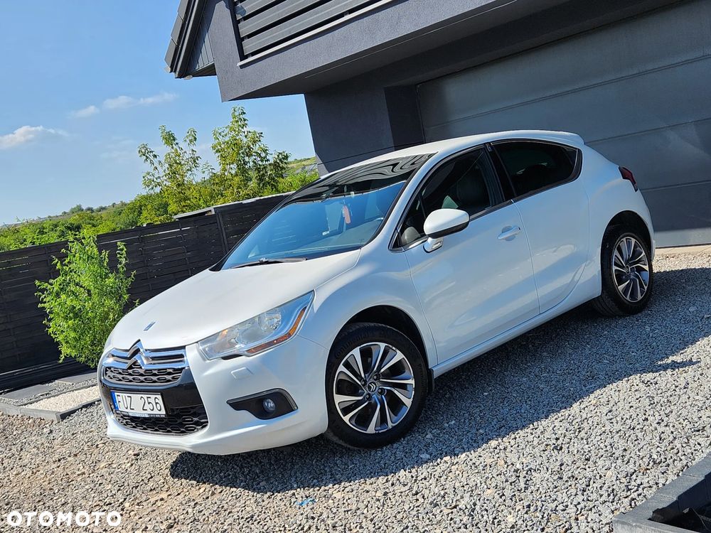 Citroën DS4 HDi 165 SoChic - 10