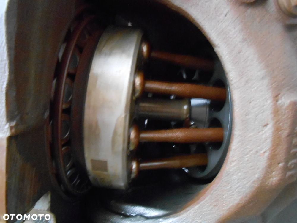 Przekładnia hydrauliczna skrzyni biegów C-Matic Claas Arion 650 - 10