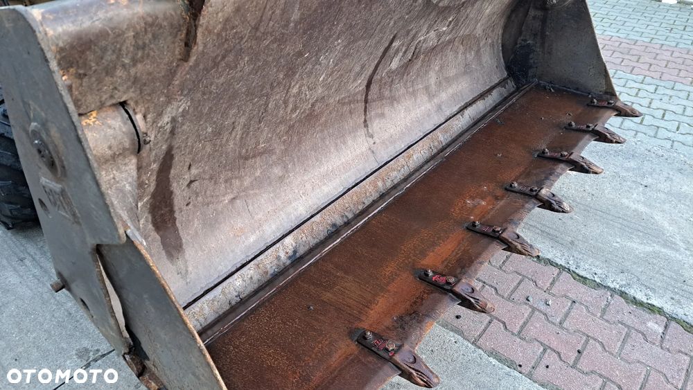 Caterpillar 428E - 10