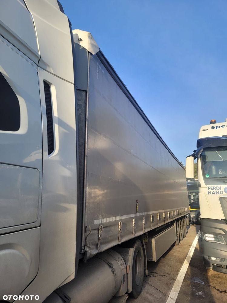 Schmitz Cargobull SCB - 1
