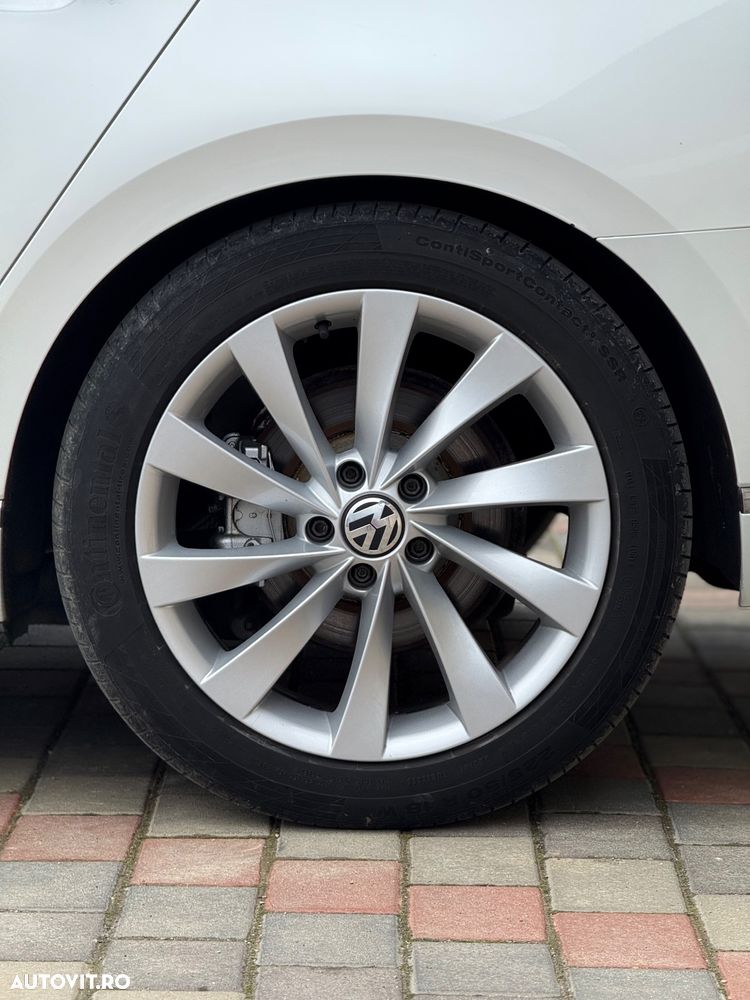 Volkswagen Passat 2.0 TDI (BlueMotion Technology) Highline - 16
