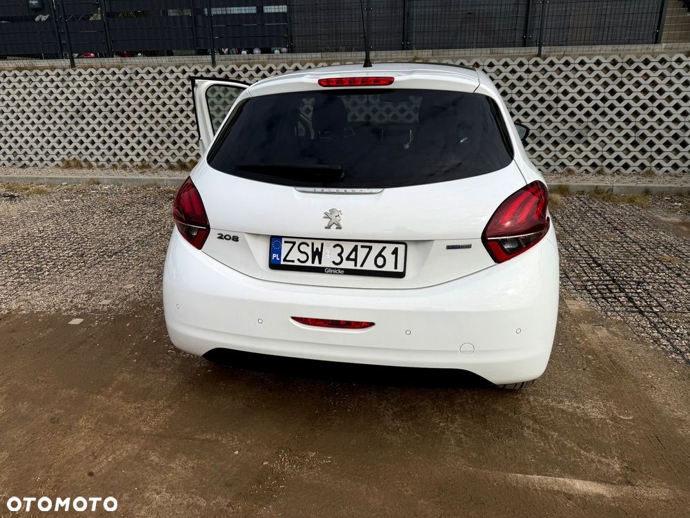 Peugeot 208 1.2 PureTech Style - 4