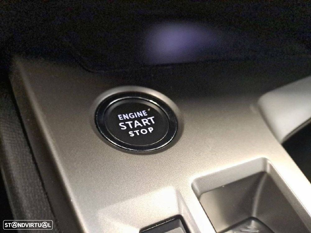 Peugeot 308 1.2 Hybrid Style e-DCS6 - 18