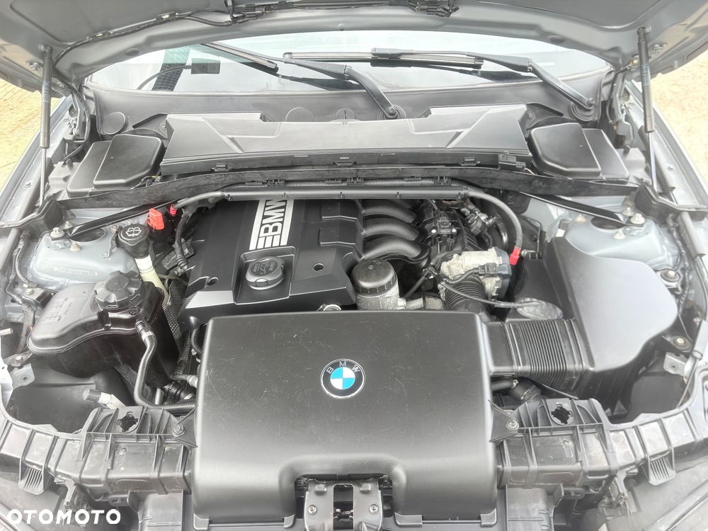 BMW Seria 1 116i - 11