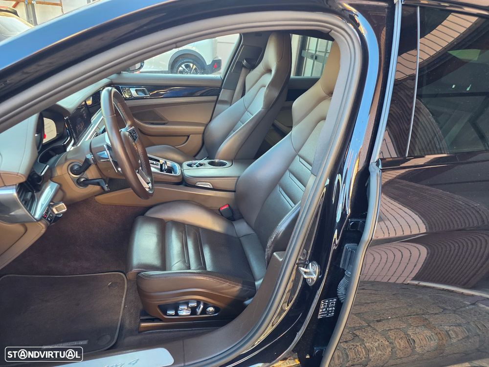 Porsche Panamera - 13