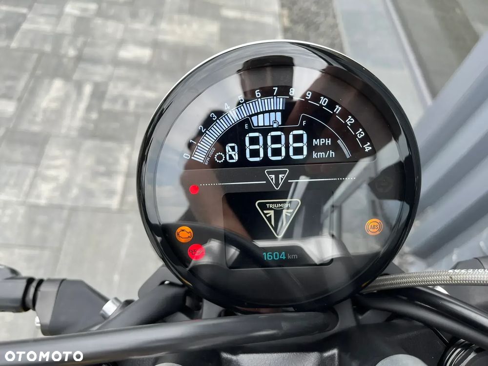 Triumph Trident - 8