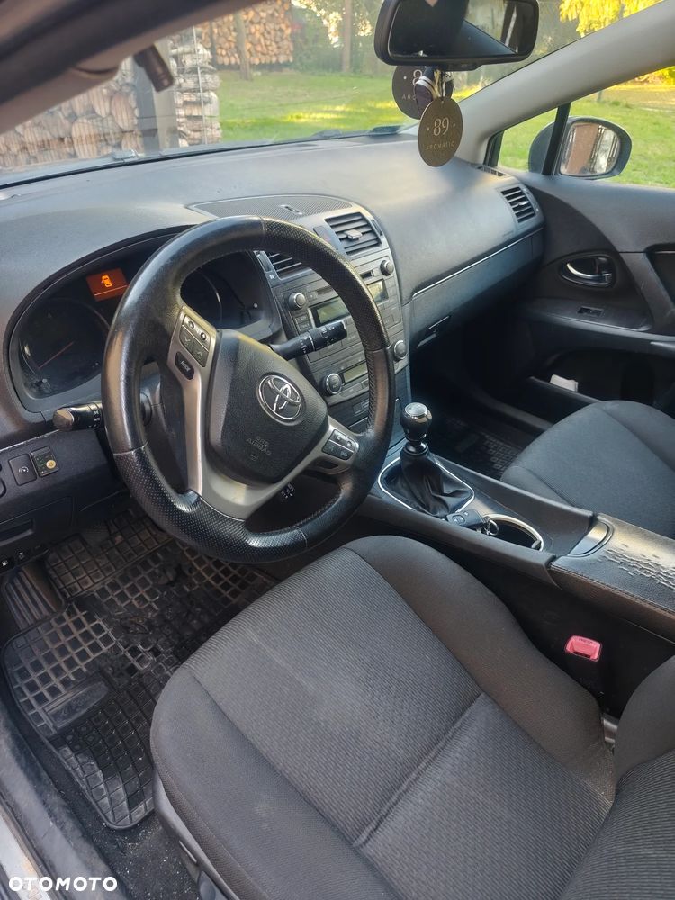 Toyota Avensis 1.8 Sol plus - 5