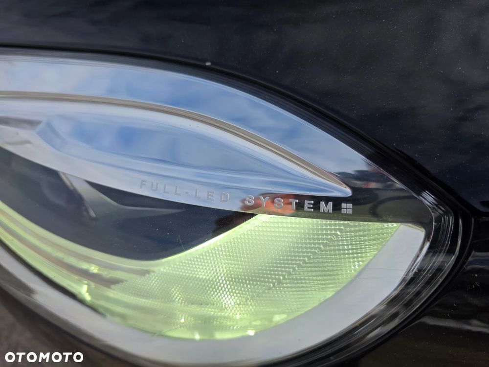 Volvo V40 D2 Geartronic Linje Svart - 37