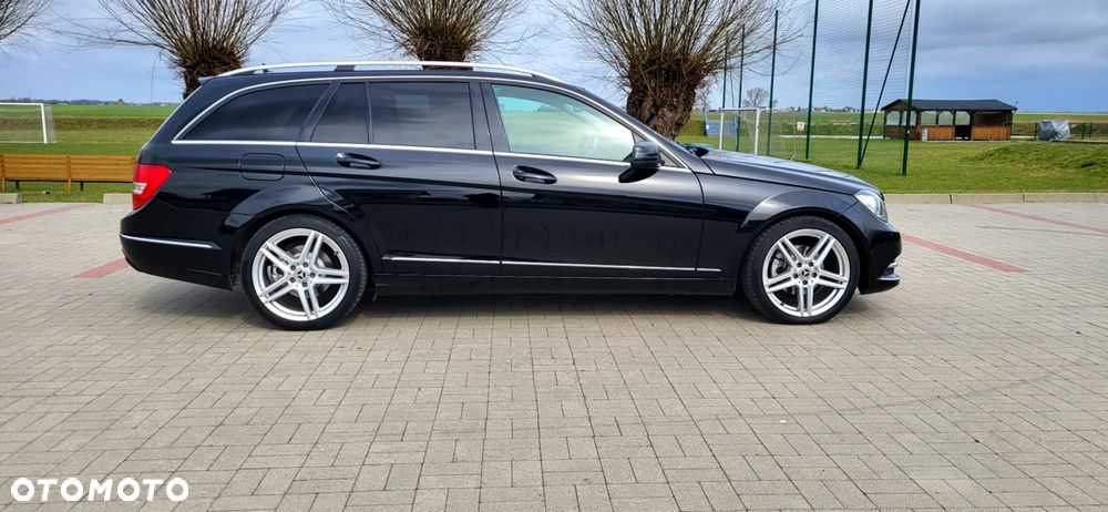Mercedes-Benz Klasa C 220 CDI DPF (BlueEFFICIENCY) 7G-TRONIC Avantgarde - 7